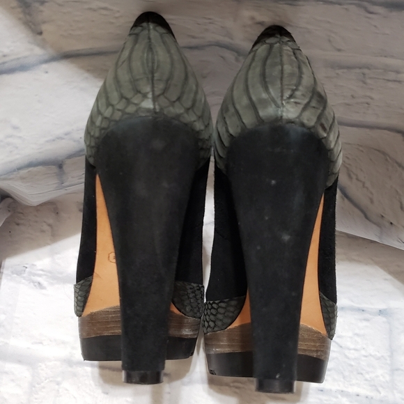 Coach ‘Charisma’ Platform Pumps size 9 - Picture 4 of 7